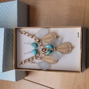 Goldtone and turquoise necklace and earring set